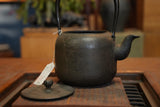 日本南部鐵器 鐵瓶 棗形 肌(鑄造表面) 1.5L 松鹿堂 傳統工藝士 菊池真吾製作