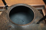 日本南部鐵器 鐵瓶 寶珠形 櫻 2.0L 松鹿堂 傳統工藝士 菊池真吾製作