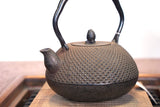 日本南部鐵器 鐵瓶 新寶珠 霰 1.4L 松鹿堂 傳統工藝士 菊池真吾製作
