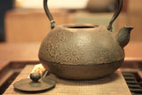 Nambu Ironware, Iron Kettle, SHIN-HOUJYU NOGIKU(Wild chrysanthemum), 1.4L, Shokado by Traditional Craftsman Shingo Kikuchi