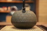 Nambu Ironware, Iron Kettle, MARUGATA UROKO ARARE, 1.1L, Shokado  by Traditional Craftsman Shingo Kikuchi