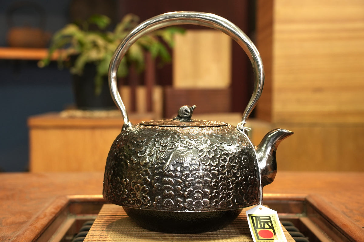 正宗日本南部铁瓶和茶壶及富始于1848年– OITOMI