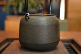 日本南部鐵器 鐵瓶 棗形 肌（鑄造表面） 1.5L 松鹿堂 傳統工藝士 菊池真吾製作