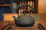 日本南部铁器 铁瓶 宝珠形 霰 1.4L 松鹿堂 传统工艺士 菊池真吾制作