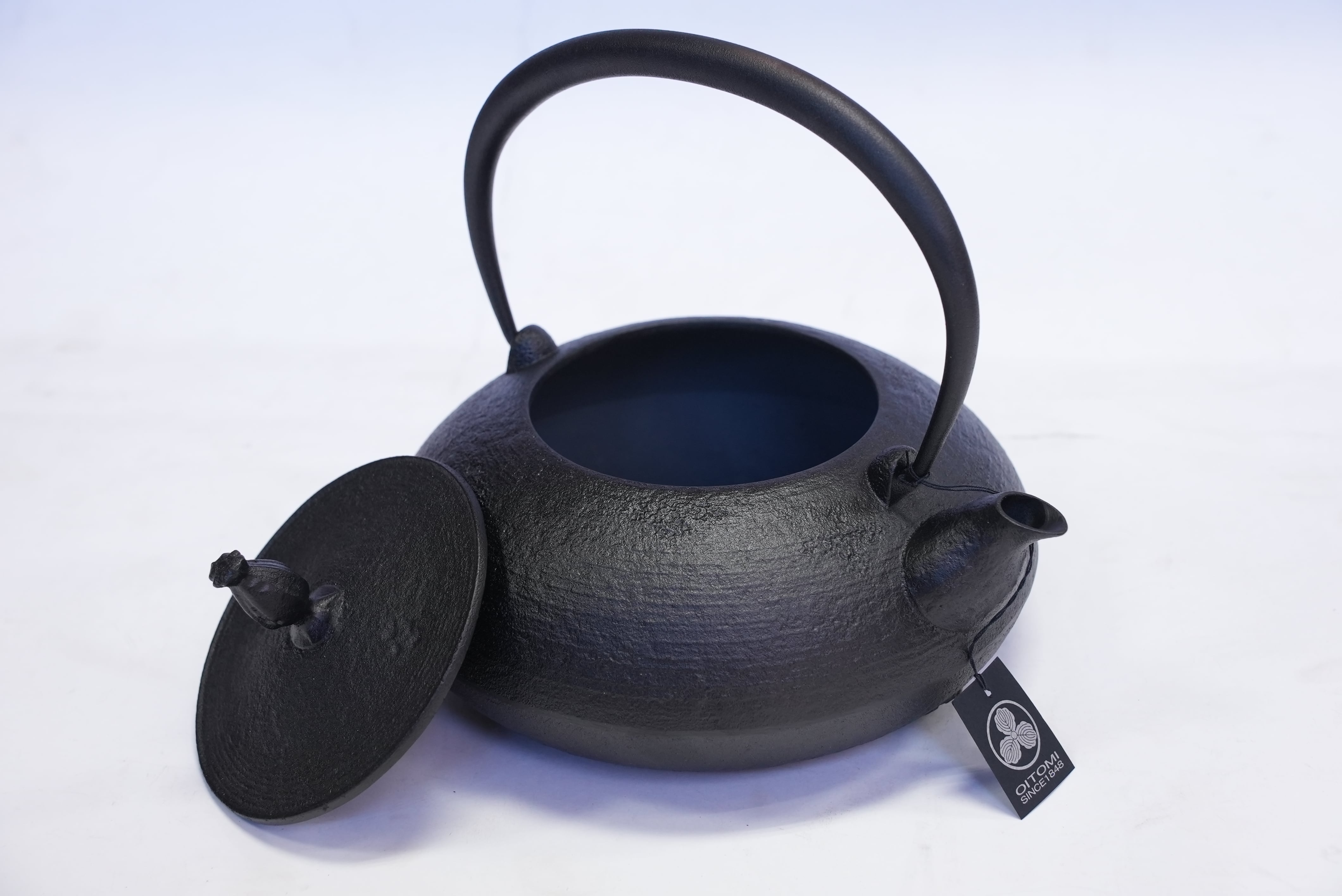 Cast Iron Kettle - Tetsubin, FLAT-AND-ROUND ITOME, Black, 1.2L ...