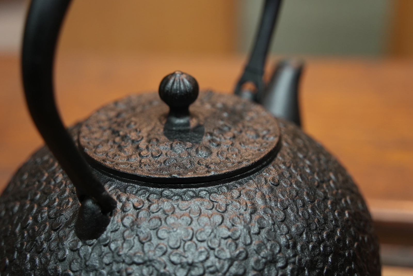 日本南部铁器铁瓶梅丸子黑色1.2L – OITOMI
