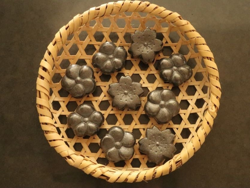 Nambu Ironware, WAGASHI (Japanese Traditional Confectioneries), Iron ingot for cooking to combat iron deficiency