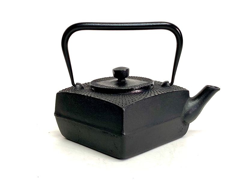 2-in-1 Cast iron kettle and teapot type, SQUARE ARARE, black, 0.6L, Authentic Japanese Nambu Ironware Tetsubin