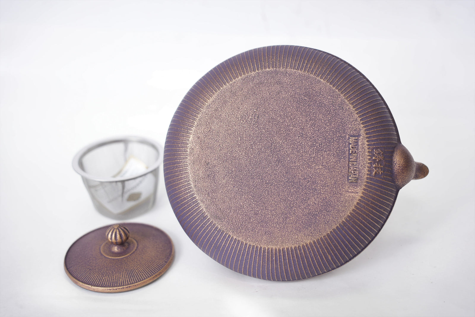 日本南部铁器二合一铁瓶兼用茶壶型立目紫金色0.8L – OITOMI