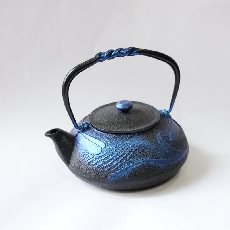 2-in-1 Cast iron kettle and teapot type, DRAGONFLY, azure, 0.5L, Authentic Japanese Nambu Ironware Tetsubin